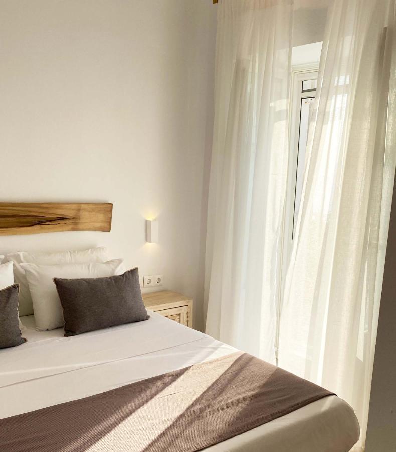 Lyra Seafront Apartment , Paroikia Town Center Extérieur photo